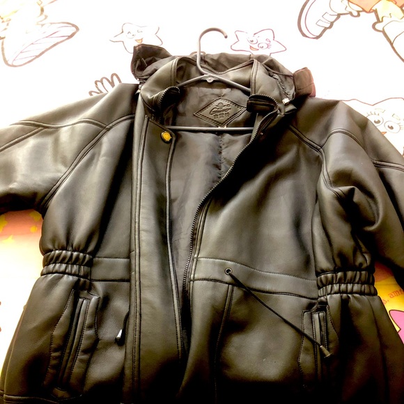 Black leather jacket with hoodie - Picture 1 of 3